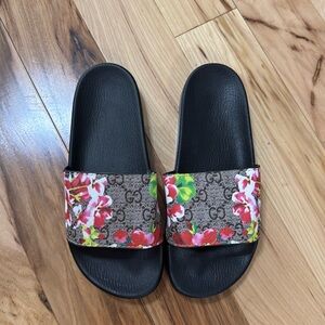 Gucci slides